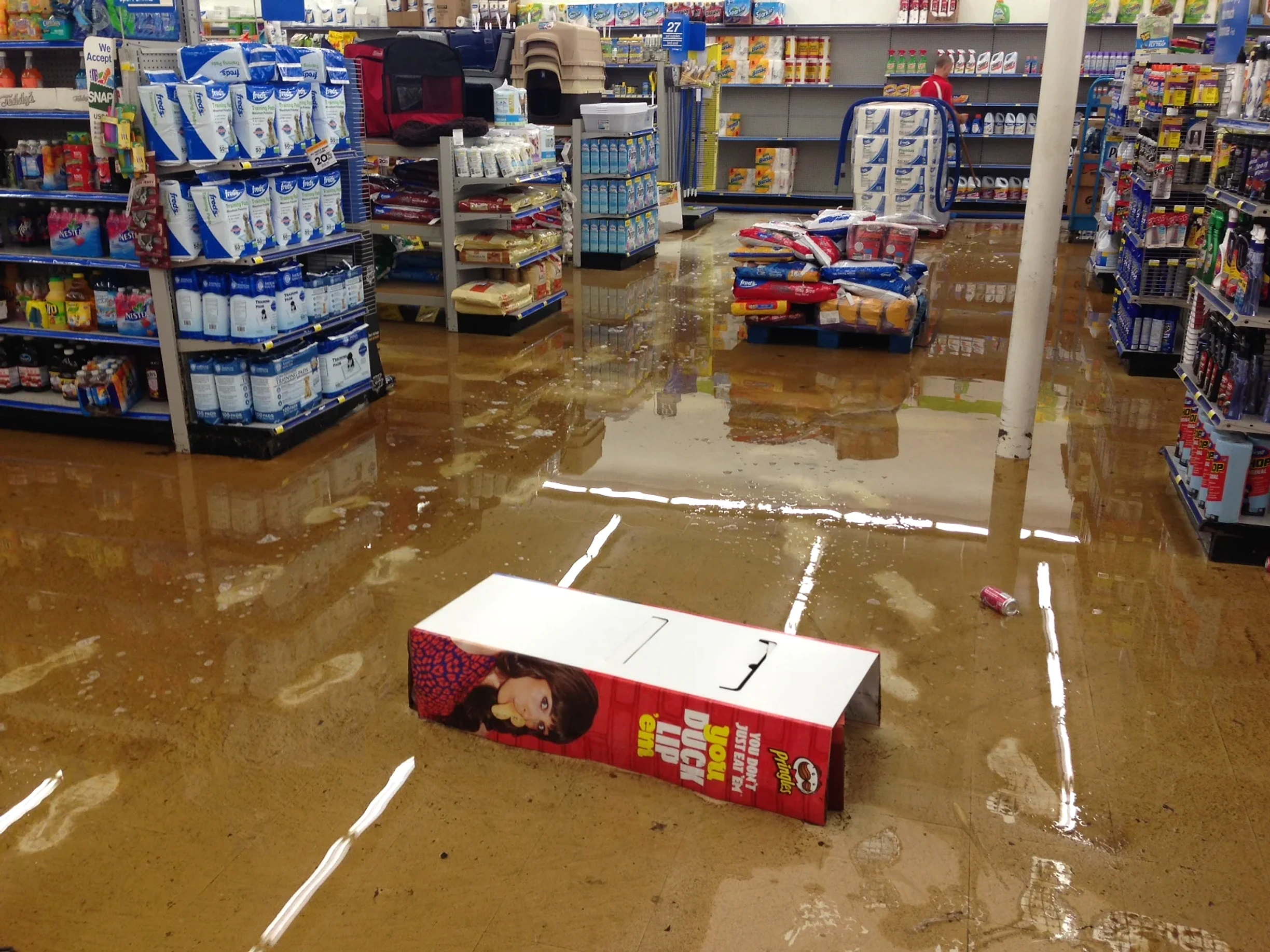 Commercial facility flood restoration